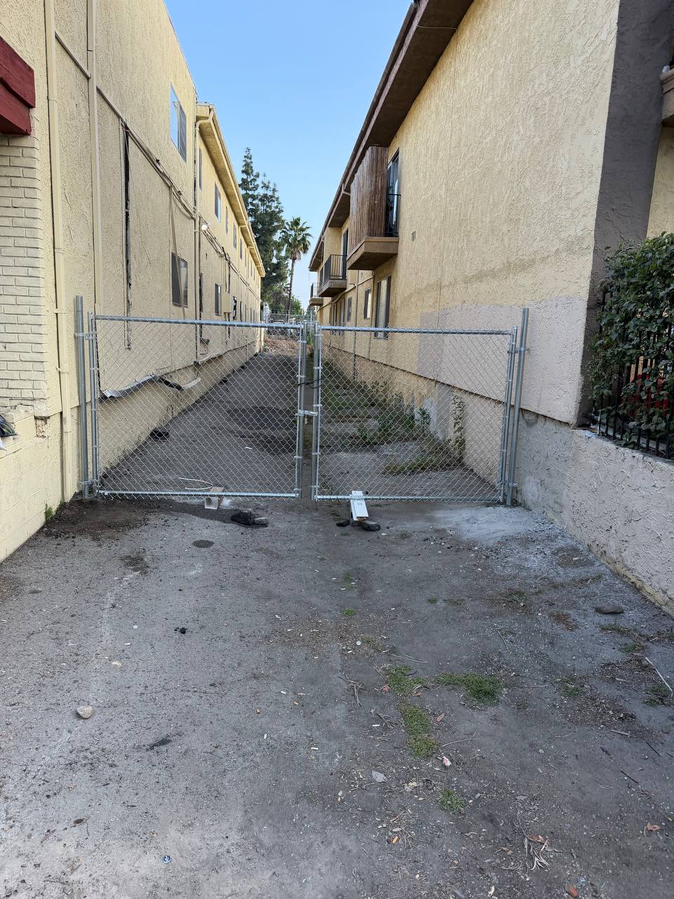 Van Nuys chain-link gate project