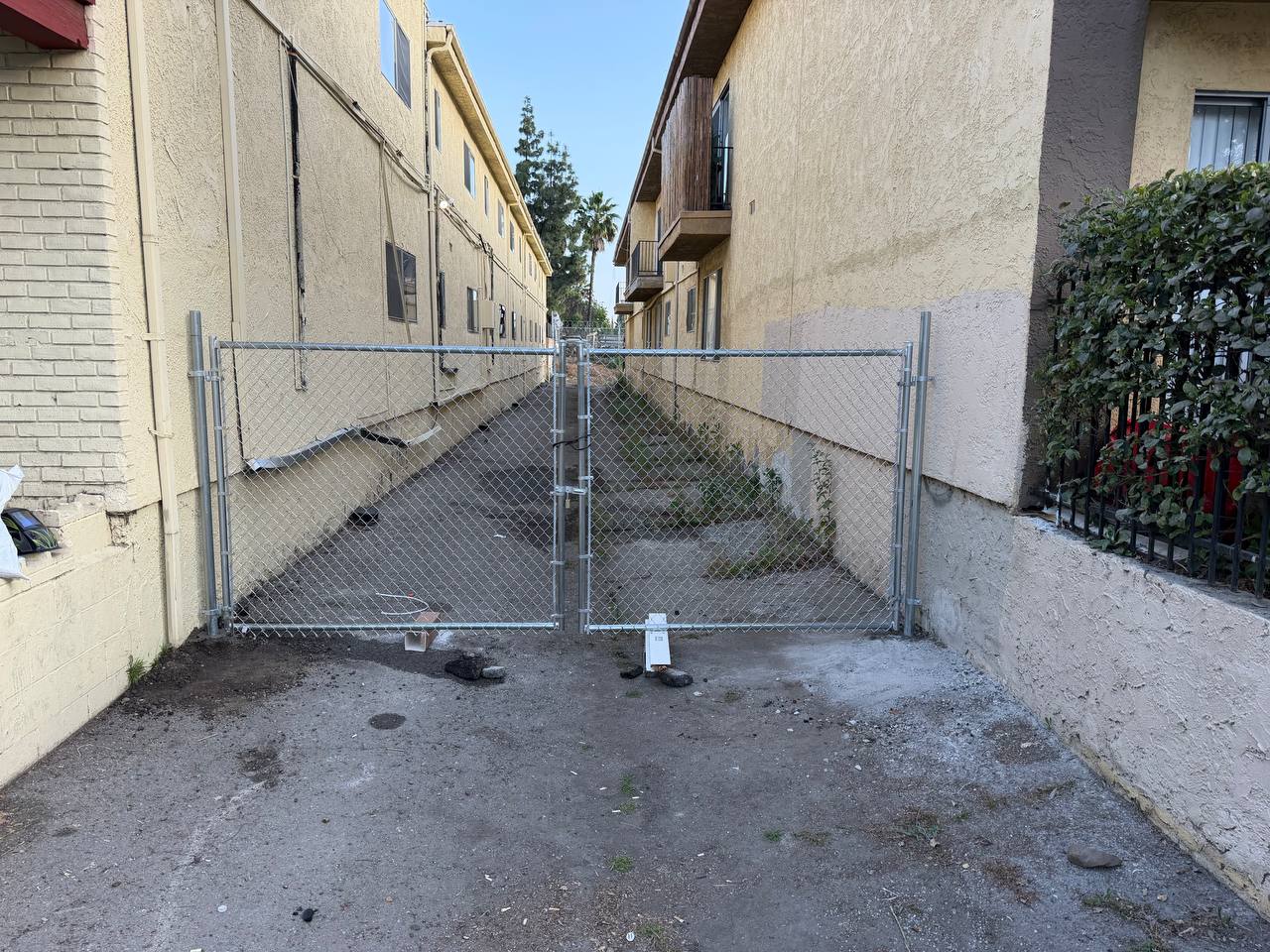Van Nuys chain-link gate project