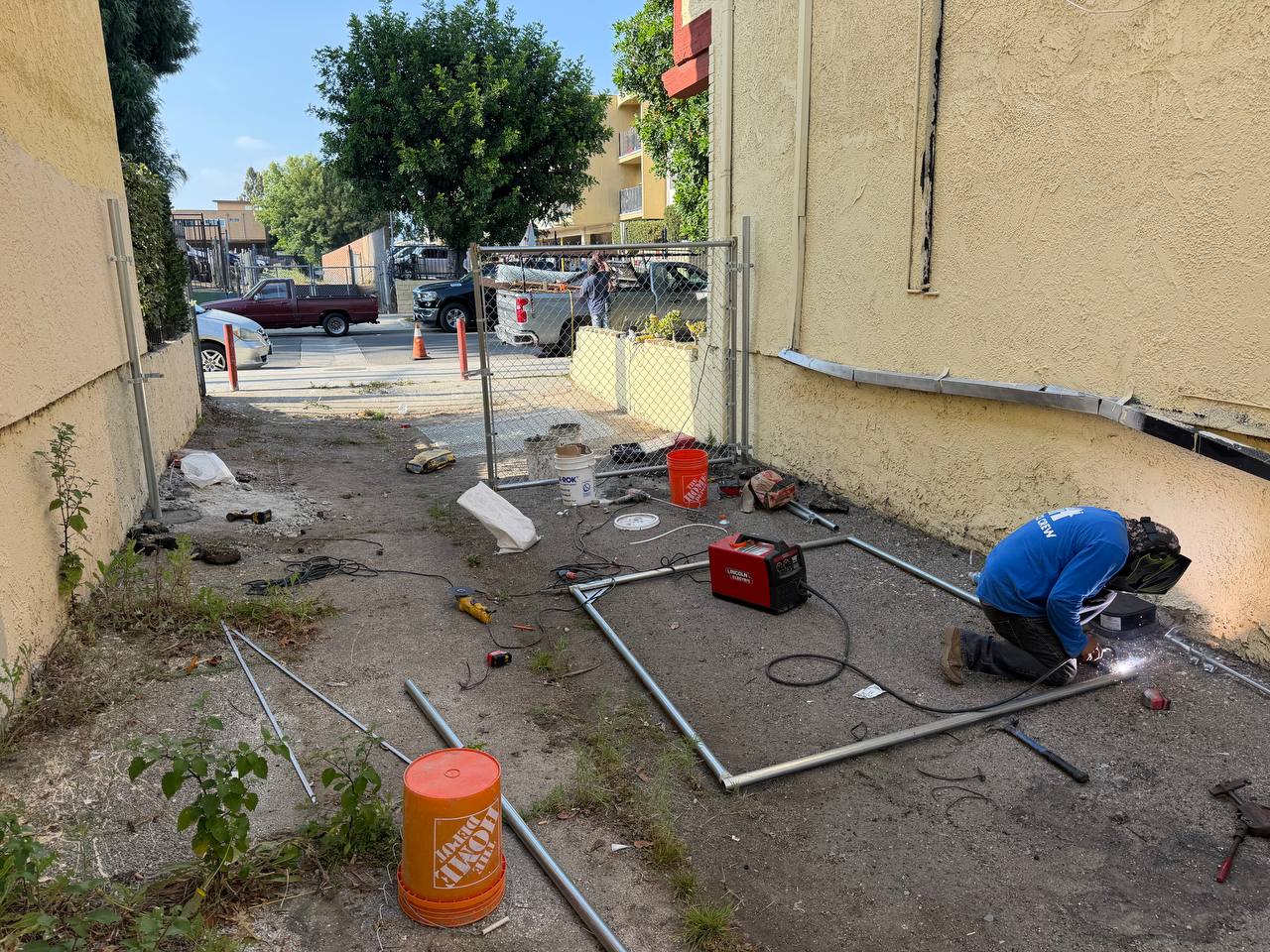 Van Nuys chain-link gate project